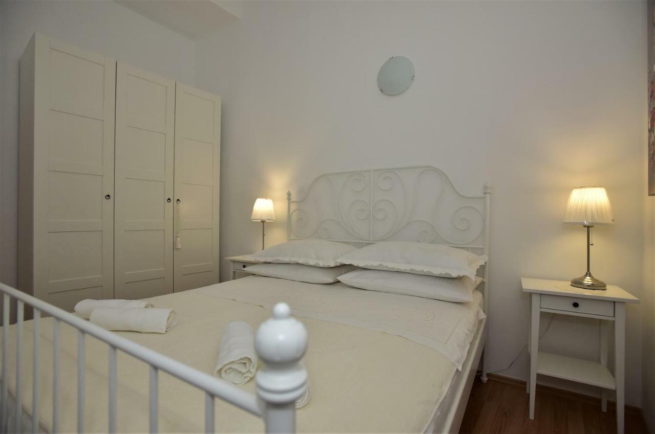 Andor - Lux, Two Beautiful Terraces With Sea & Sunset View Apartment Makarska Exterior foto